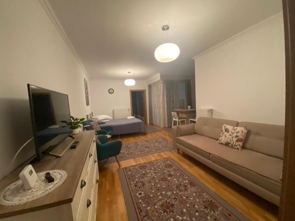 Lunafan Apartment 클루지나포카 외부 사진